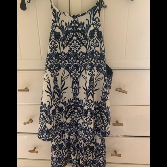 Romper size s - Picture 2 of 2